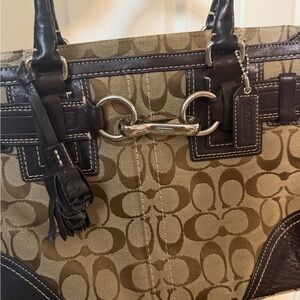 Vintage Coach Hampton Signature Shoulder Bag